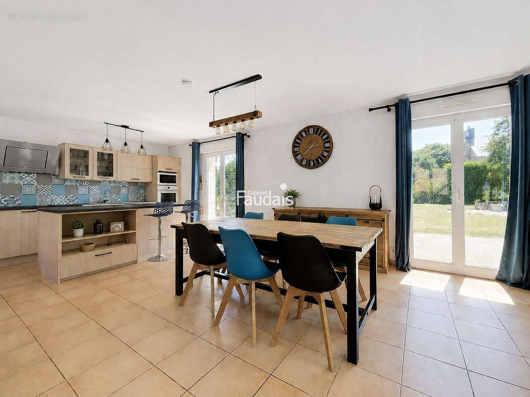 Maison 134 m² à Aunay-Sur-Odon  - photo 3