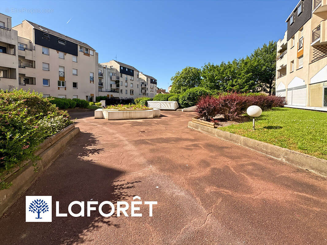 Appartement à SAVIGNY-SUR-ORGE