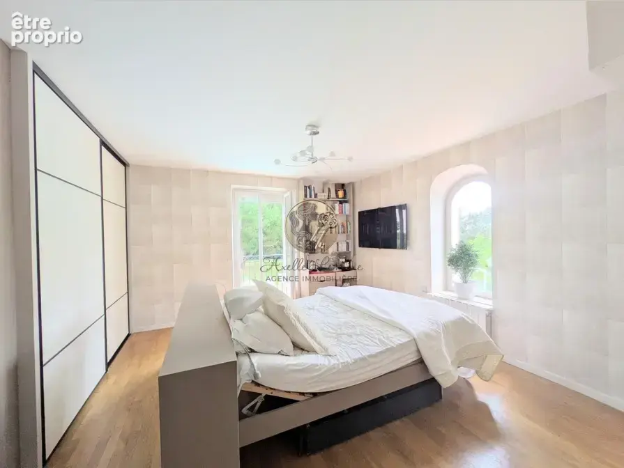 CHAPONOST   Propriété d’exception de 267 m2 avec piscine, pool house et parc paysager de 2 391 m2 - photo 15