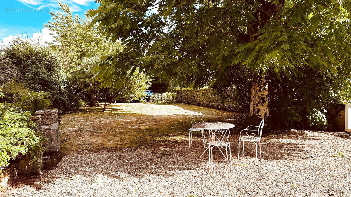 Maison à ASQUINS