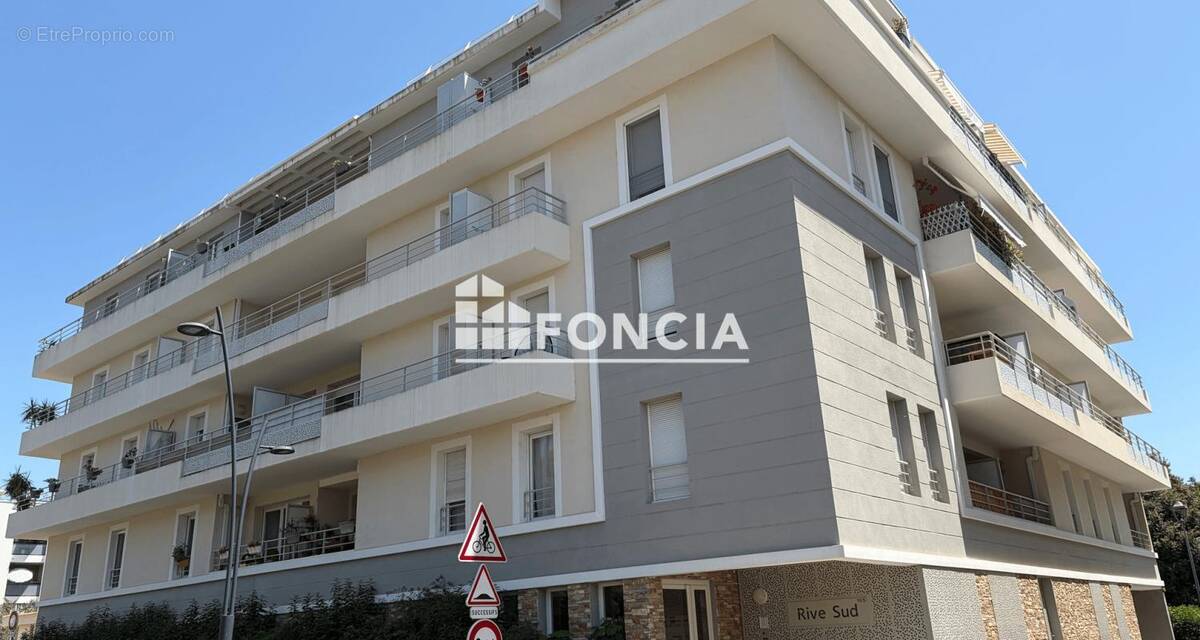 Appartement à LA LONDE-LES-MAURES