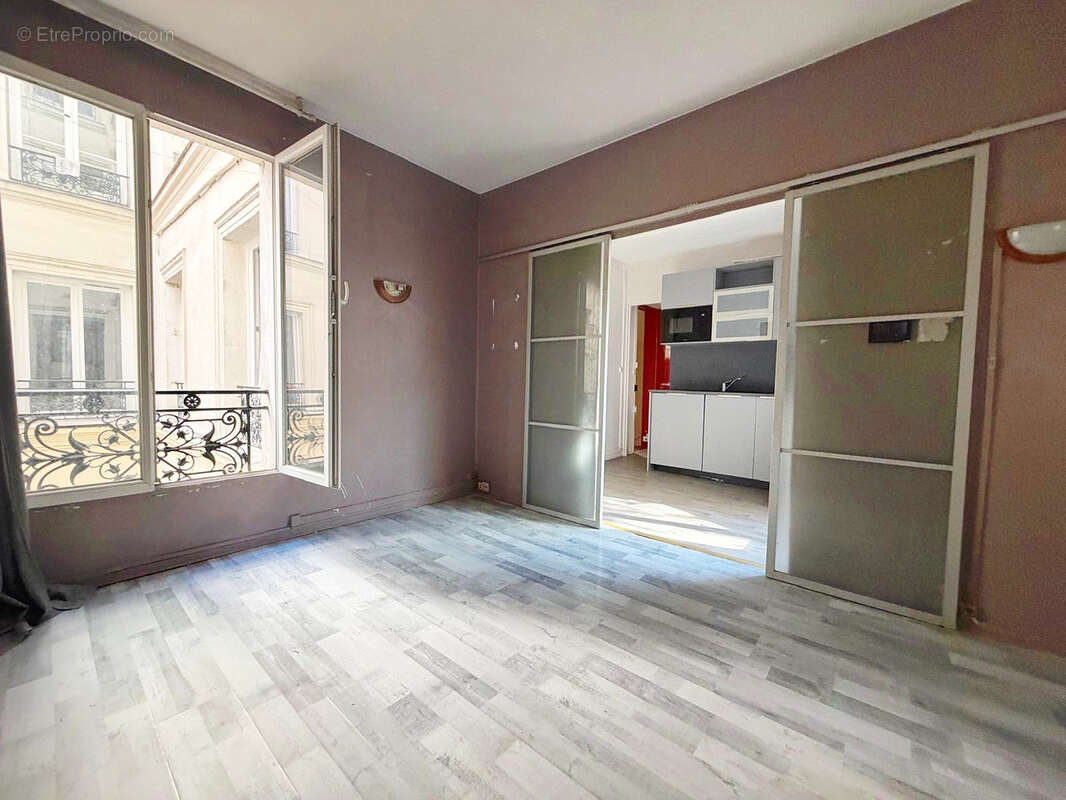 Appartement à PARIS-11E