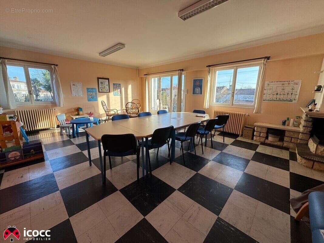 Commerce 342 m² à Lucon  - photo 3