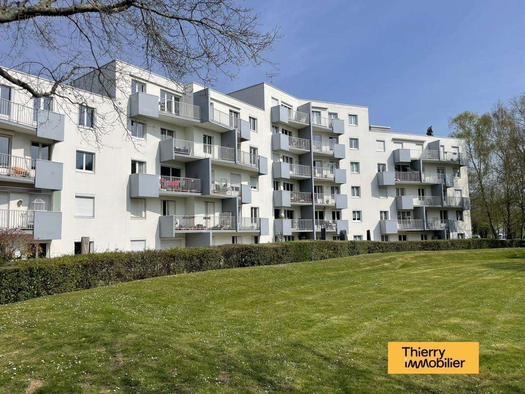 BEAUJOIRE T5 dernier étage commerces et services au pied de la résidence - photo 11