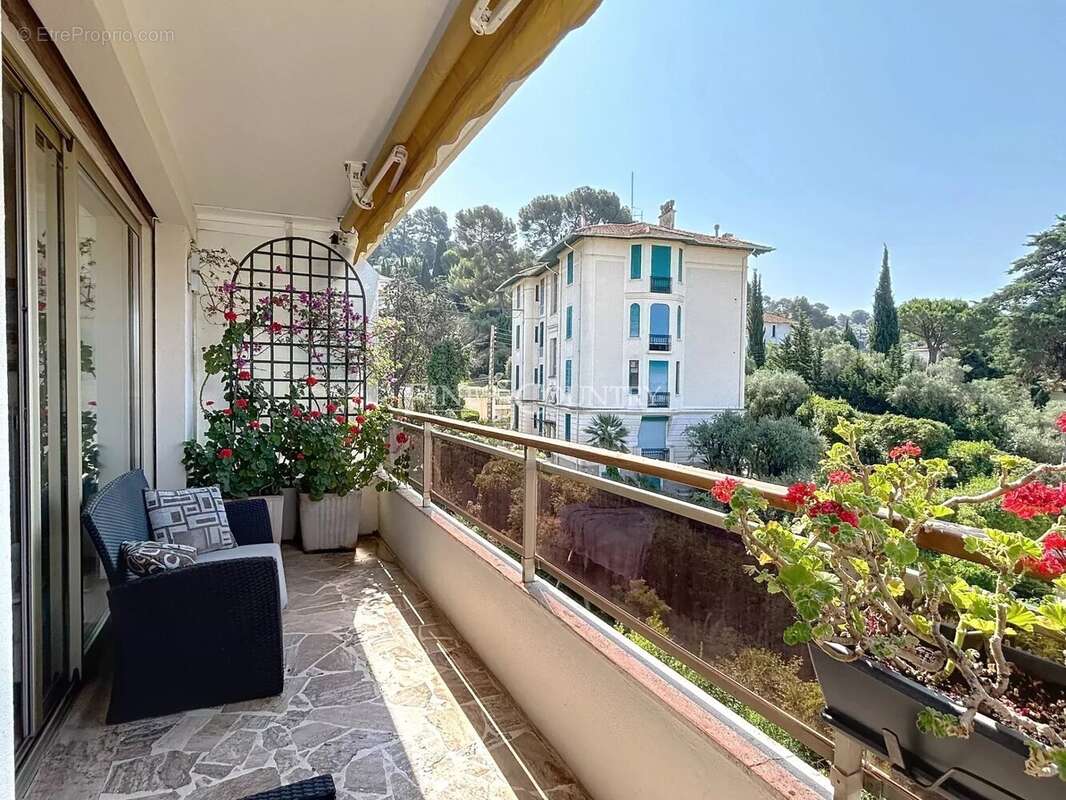 Appartement à LE CANNET