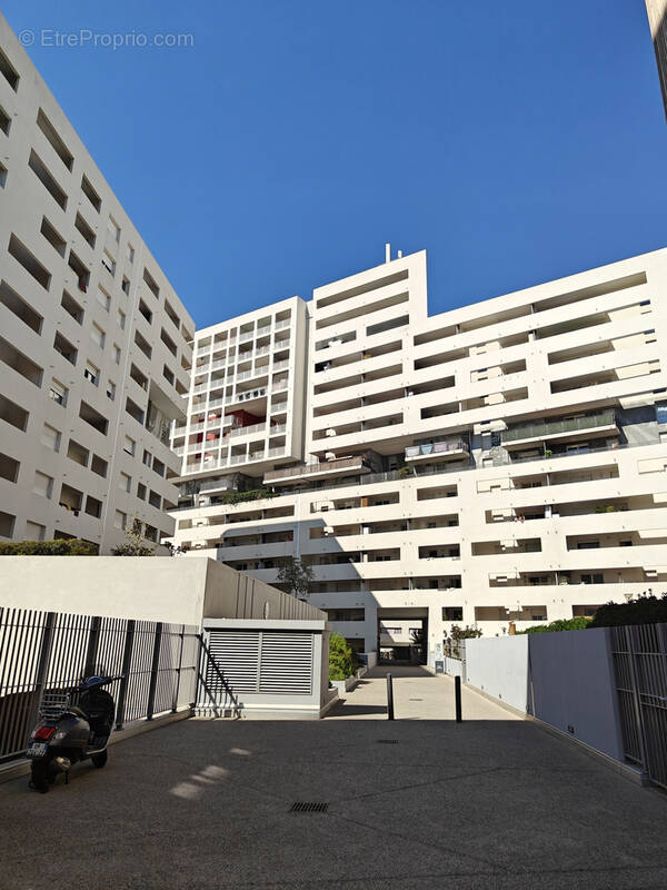 Appartement à MARSEILLE-3E