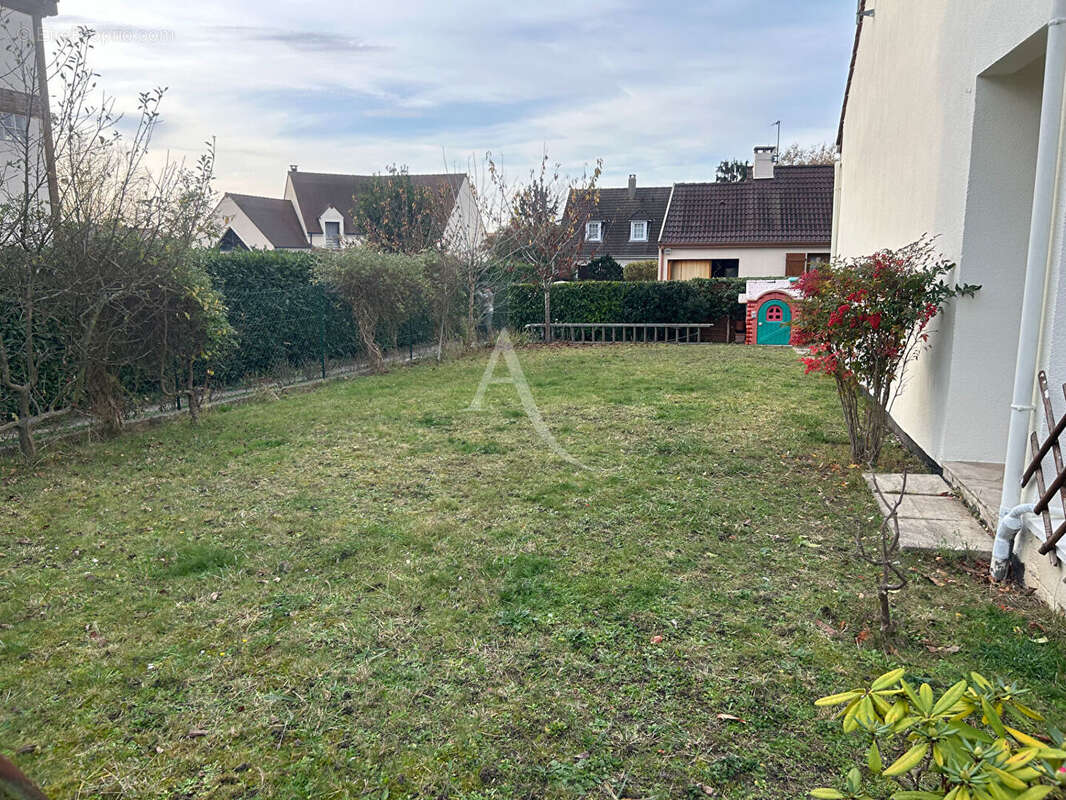 Maison à SAINT-PRIX