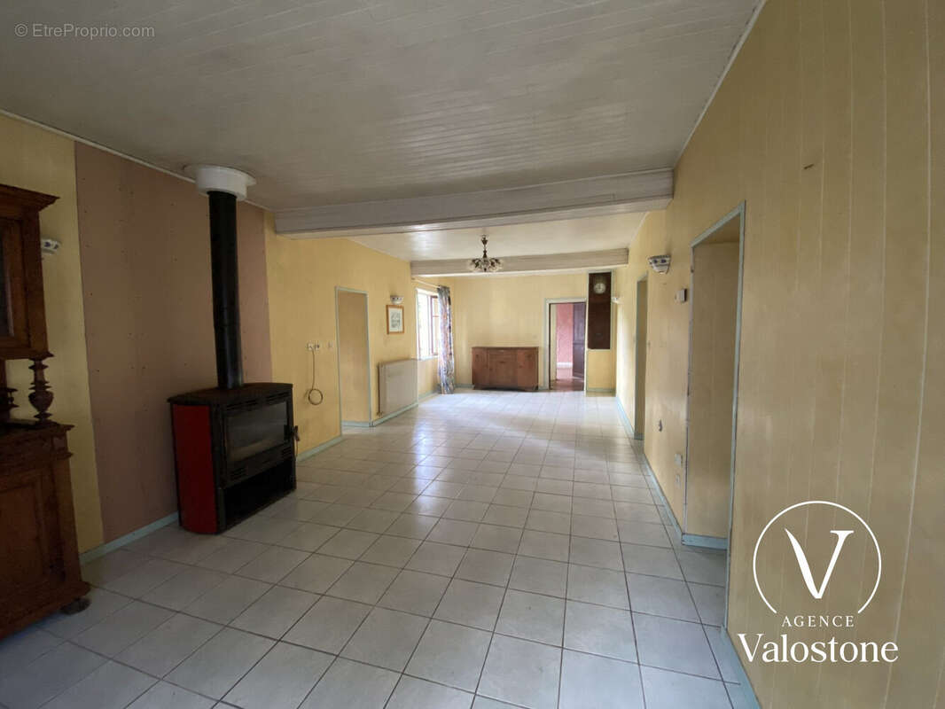 Maison 170 m² à Pujo-Le-Plan  - photo 7