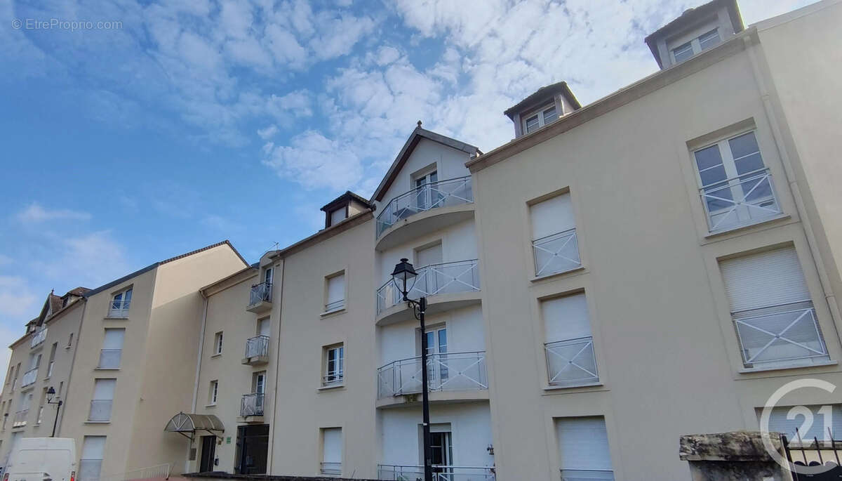 Appartement à BRIE-COMTE-ROBERT
