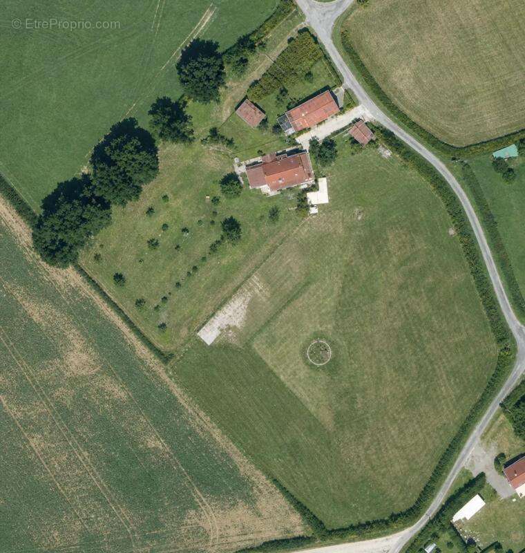 Maison de 5 pièces de 130 m² à Louroux-de-Bouble - photo 13