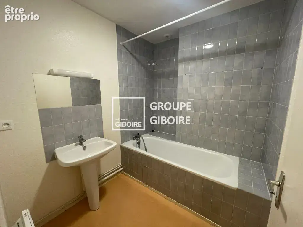 A VENDRE - EXCLUSIVITE GROUPE GIBOIRE - Appartement 3 pièces à vendre à Rennes Poterie - photo 4