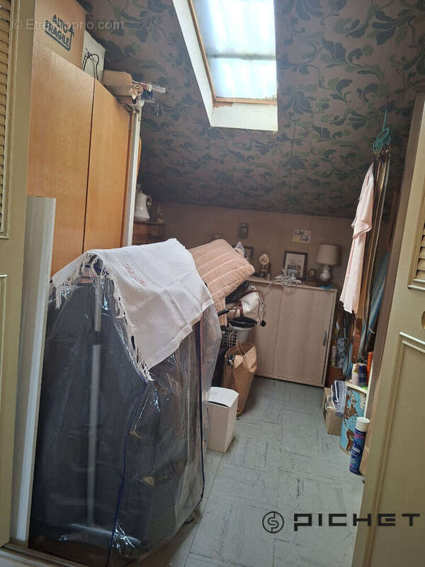 Maison familiale d'exception -160 m² -5 chambres -Proche Centre-Ville Carbon Blanc 6 pièce(s) 160 m2 - photo 15