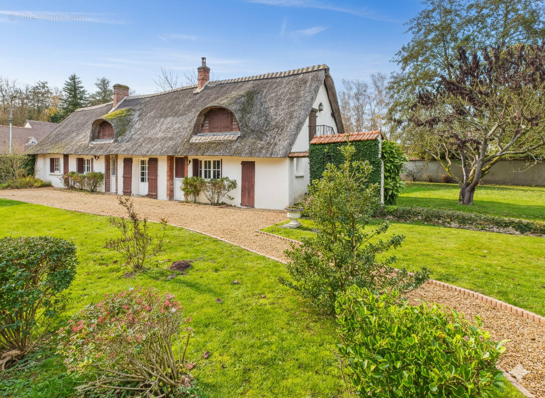 Maison à FAVEROLLES