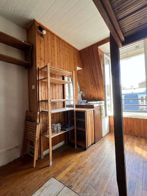 Appartement à PARIS-14E