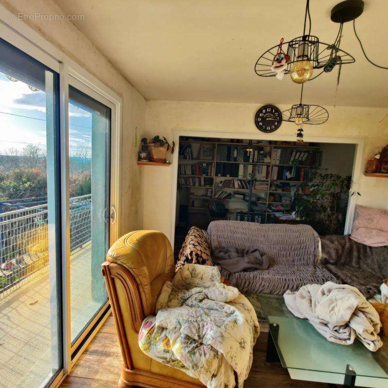 Maison à SAINT-SILVAIN-BAS-LE-ROC