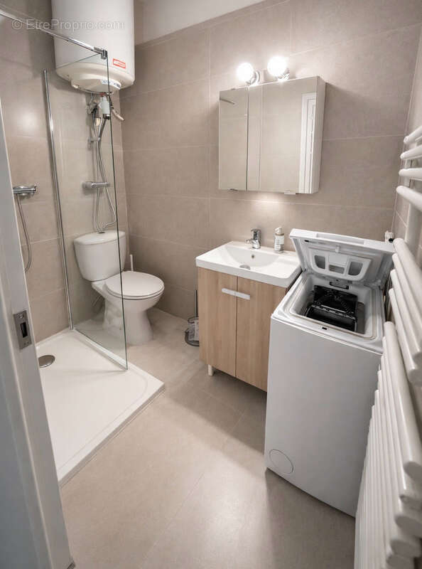 Appartement à COGOLIN