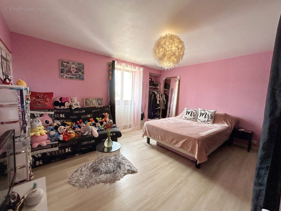 Maison centre-ville de Commentry - photo 8