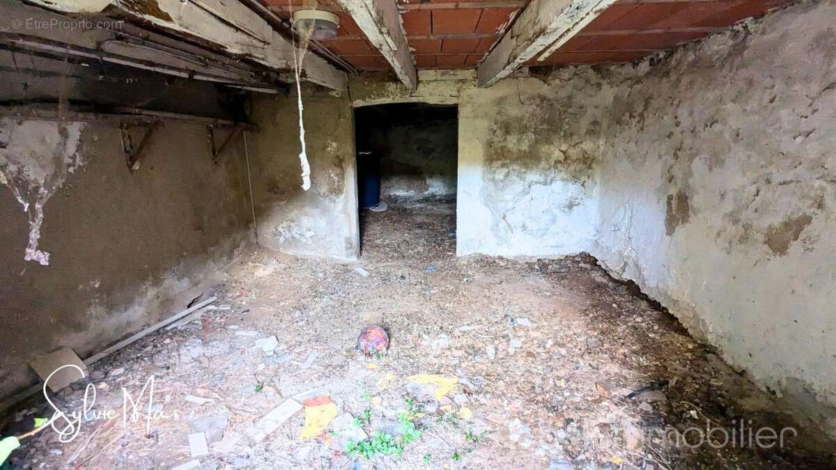 Appartement à FUMEL