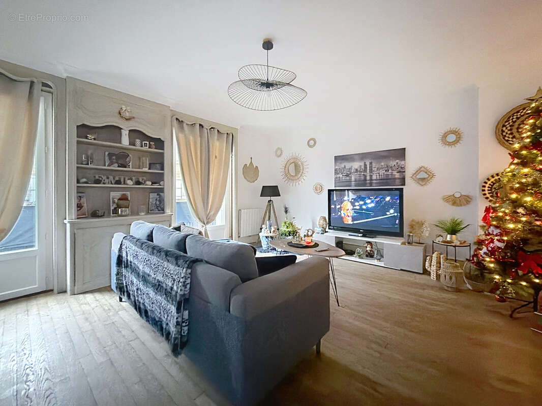 Appartement à OBJAT