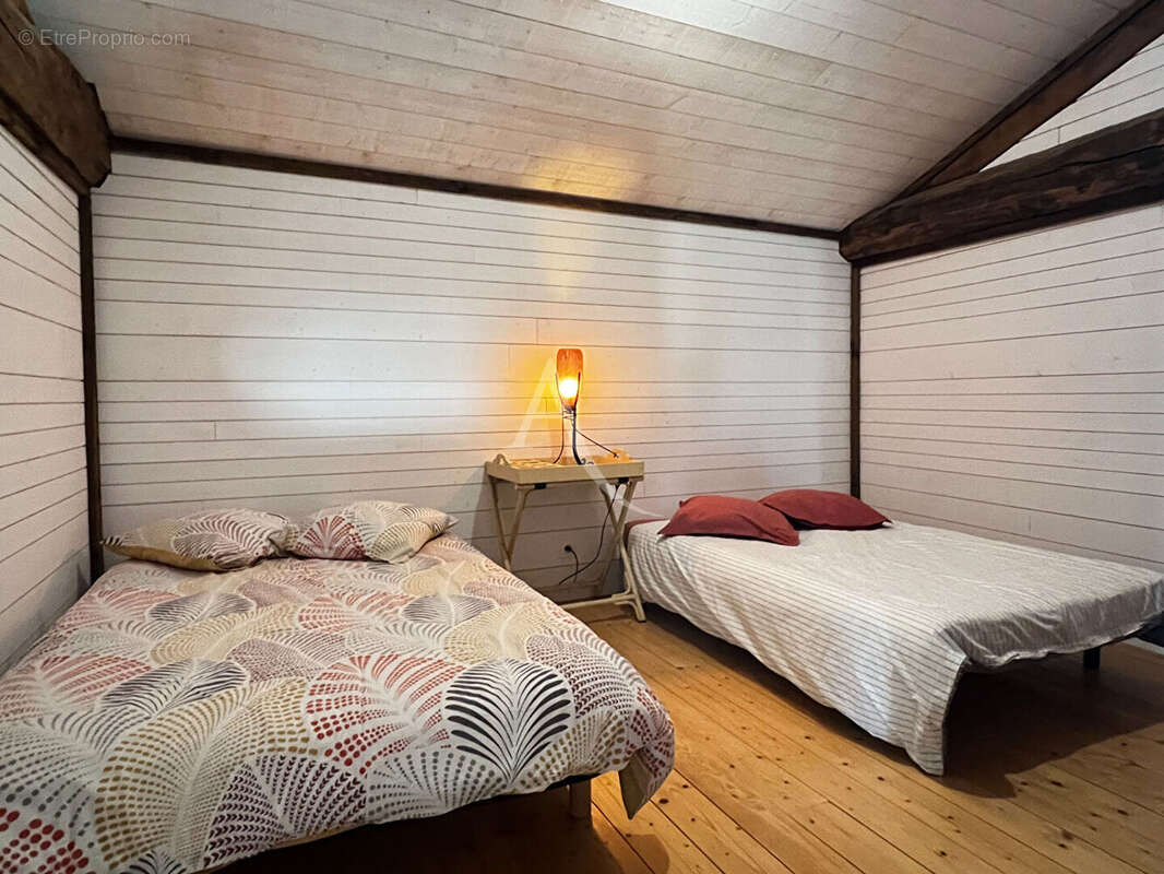 Maison à VOUILLE-LES-MARAIS