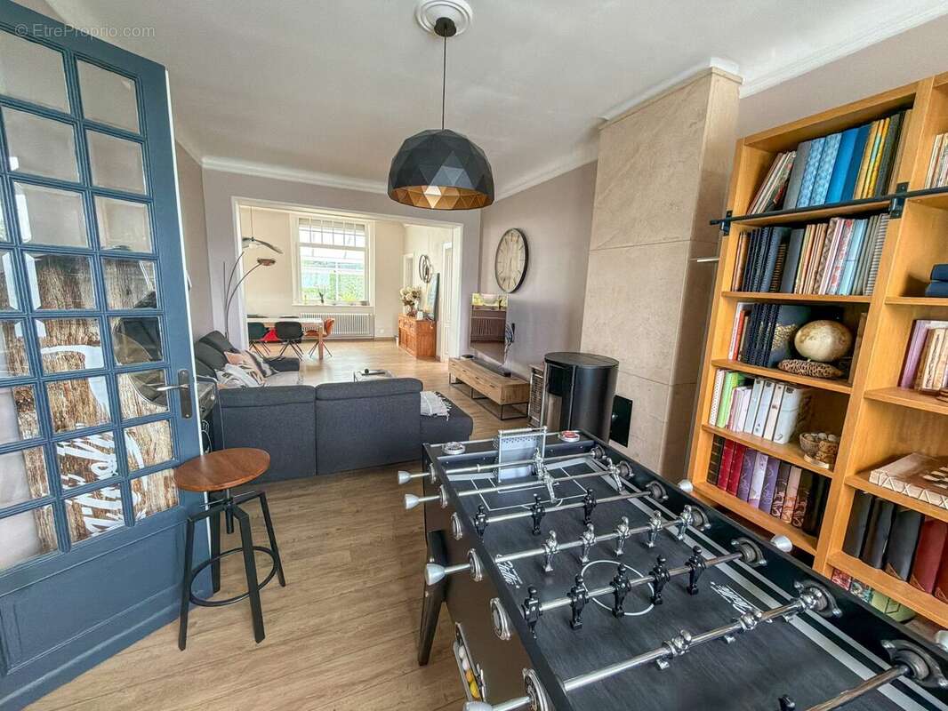 Maison 192 m² à Lys-Lez-Lannoy  - photo 2
