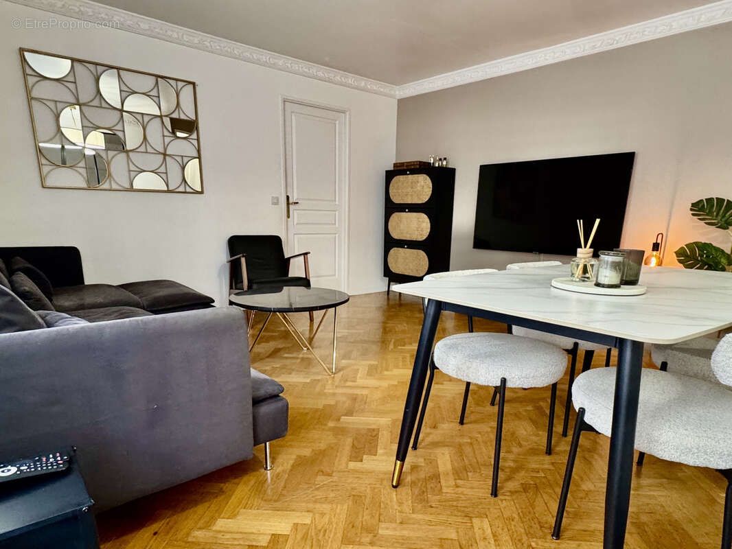 Appartement à THIAIS