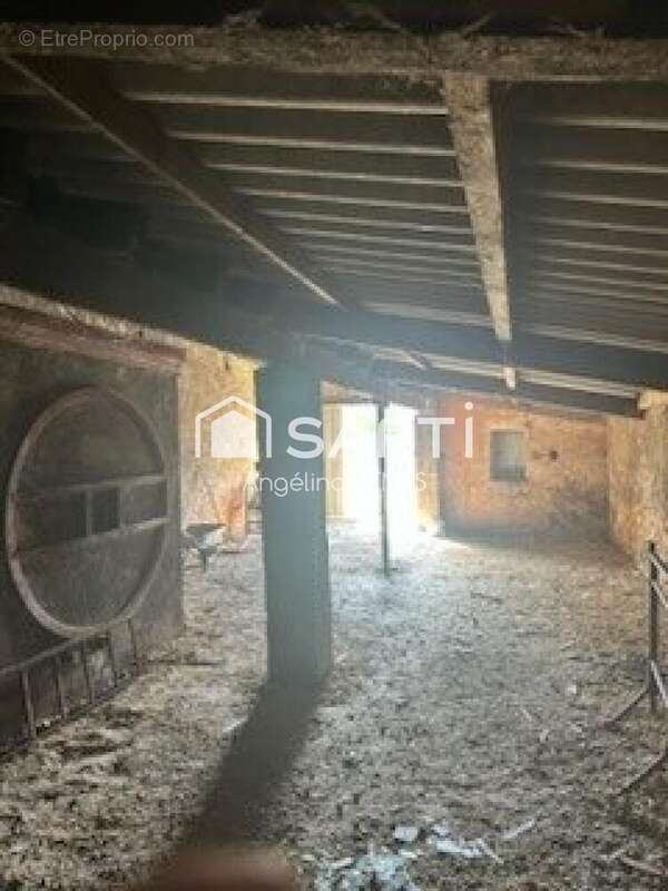 Photo 3 - Maison à BERSON