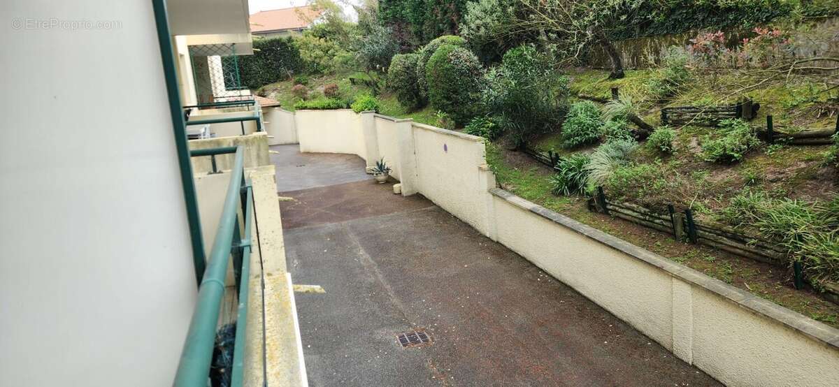 Accès par tunnel arrière de la résidence - Appartement à ANGLET