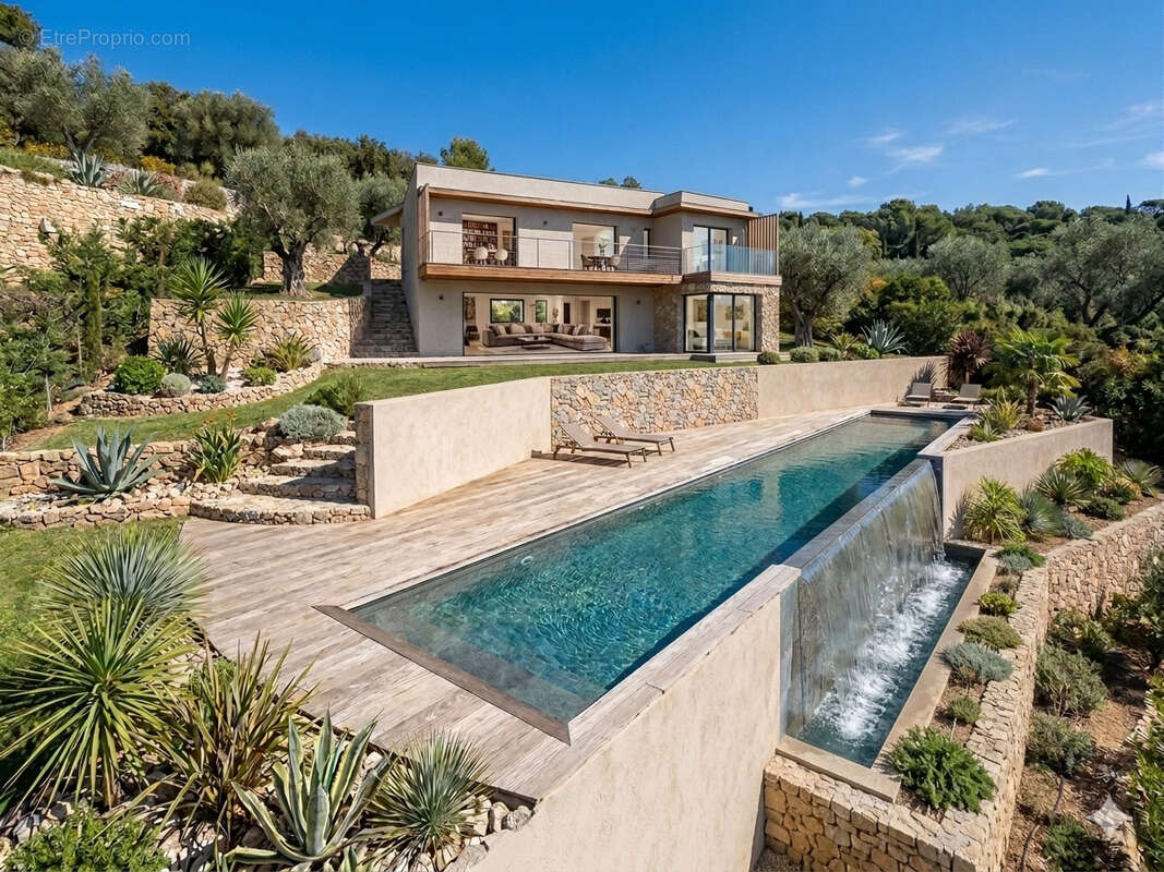 Terrain à VENCE