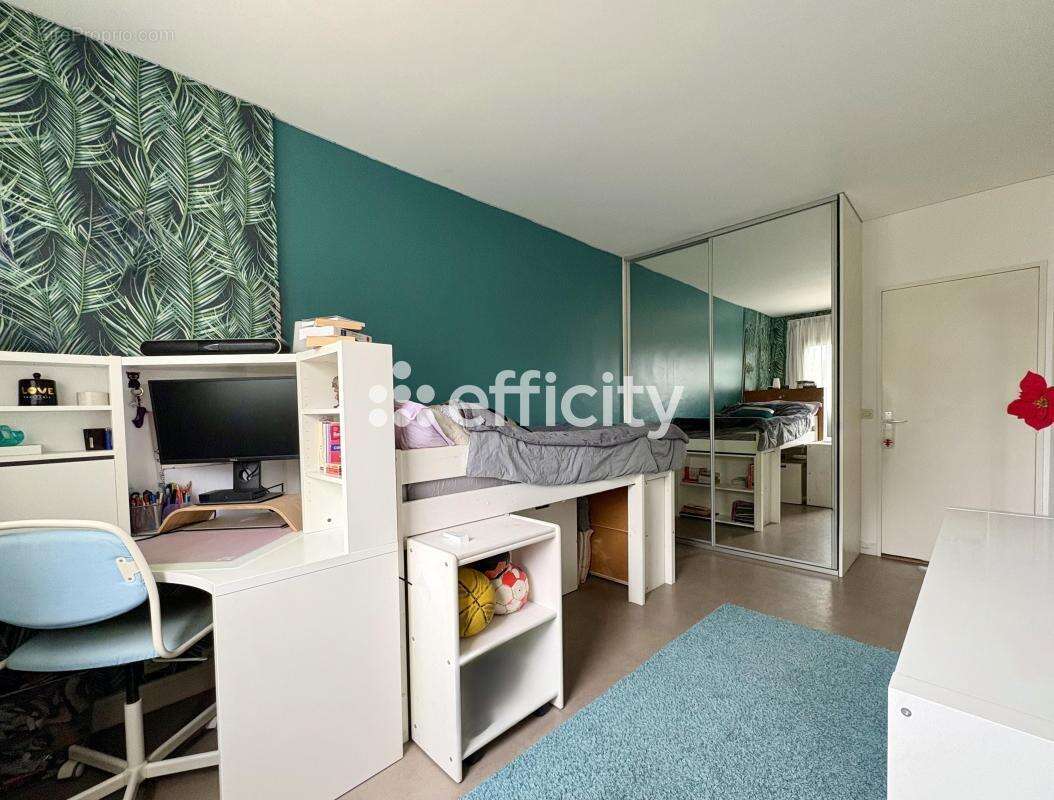 Appartement à RUEIL-MALMAISON
