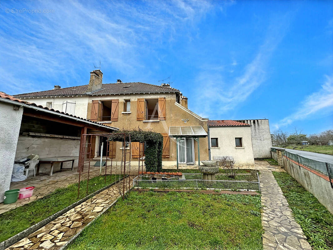 Maison à ROCHEFORT