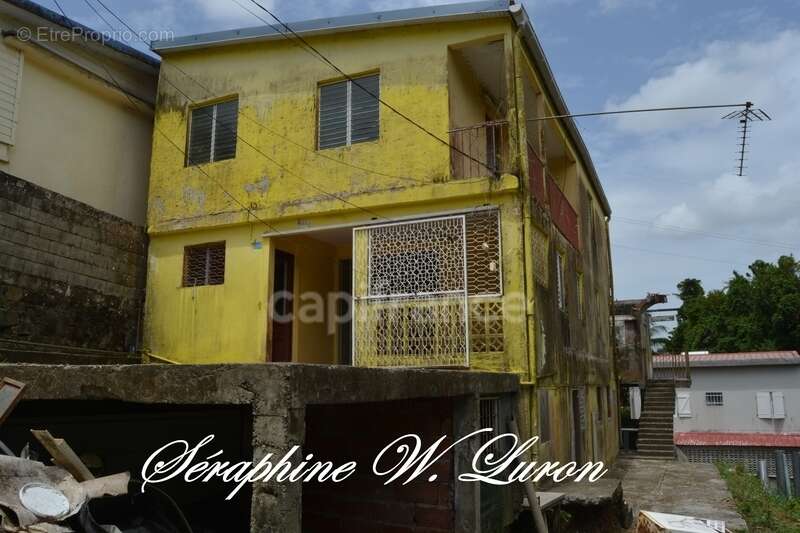 Maison à FORT-DE-FRANCE