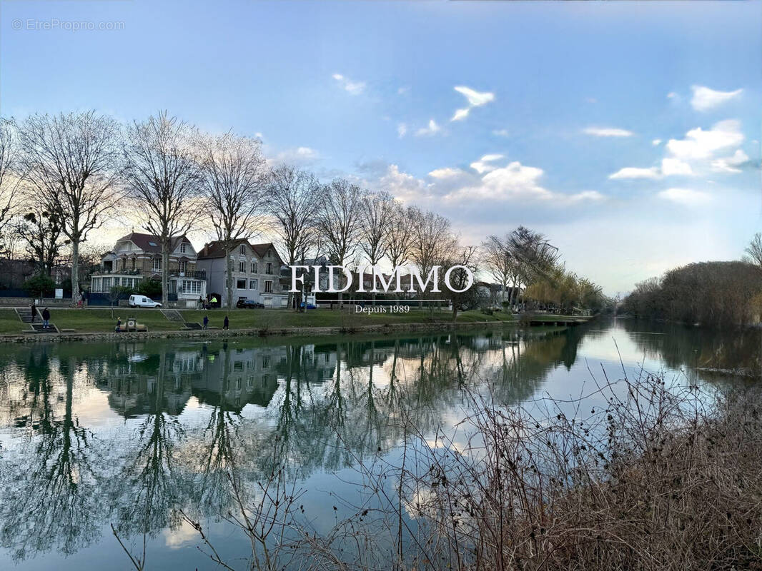 Maison à CHENNEVIERES-SUR-MARNE
