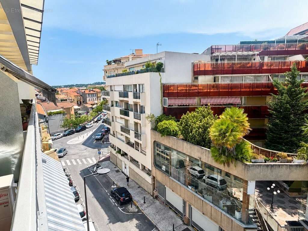 3 piéces Centre ville Vue mer & Vieil Antibes - photo 6