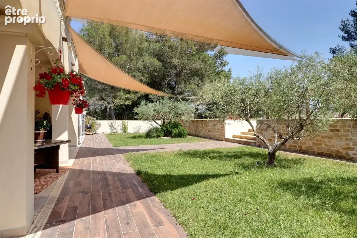 Maison 9 pièces 334 m² à vendre à Rousset (13790) - photo 4