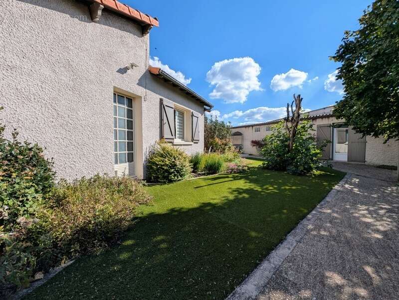 Maison à MAULEVRIER