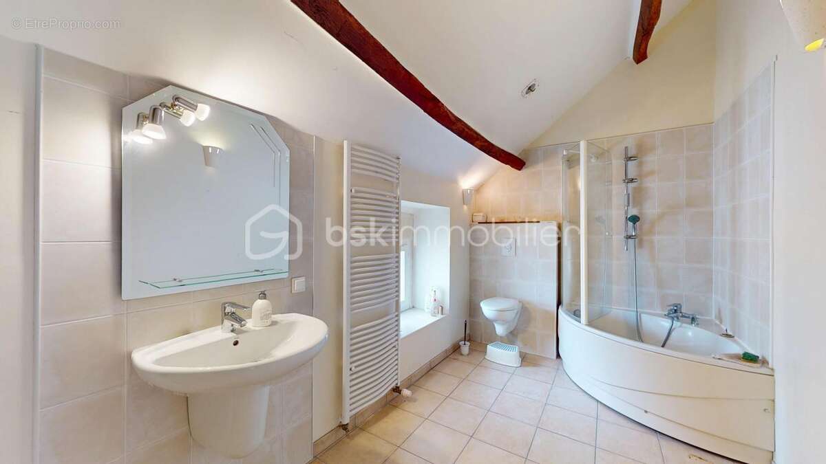 Incroyable POTENTIEL ! Splendide DOMAINE, ensemble immobilier au sein d’un ancien corps de ferme rénové, 340 m² habitables sur p - photo 19
