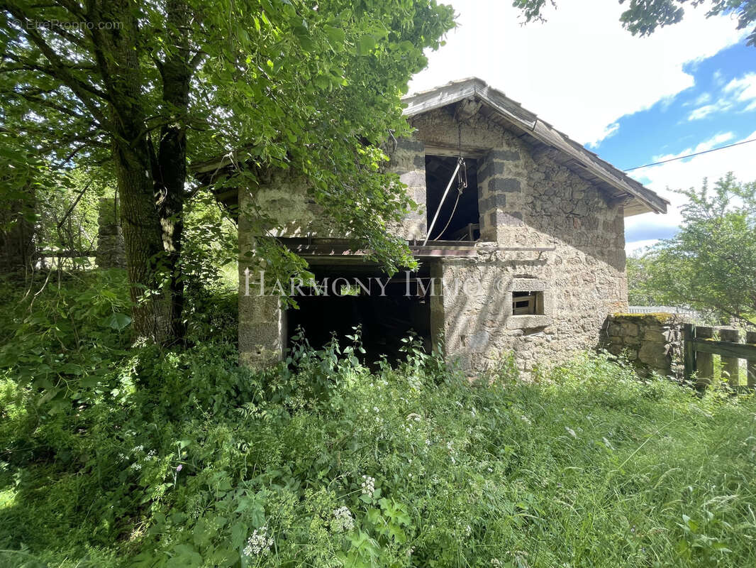 Maison à ESTIVAREILLES