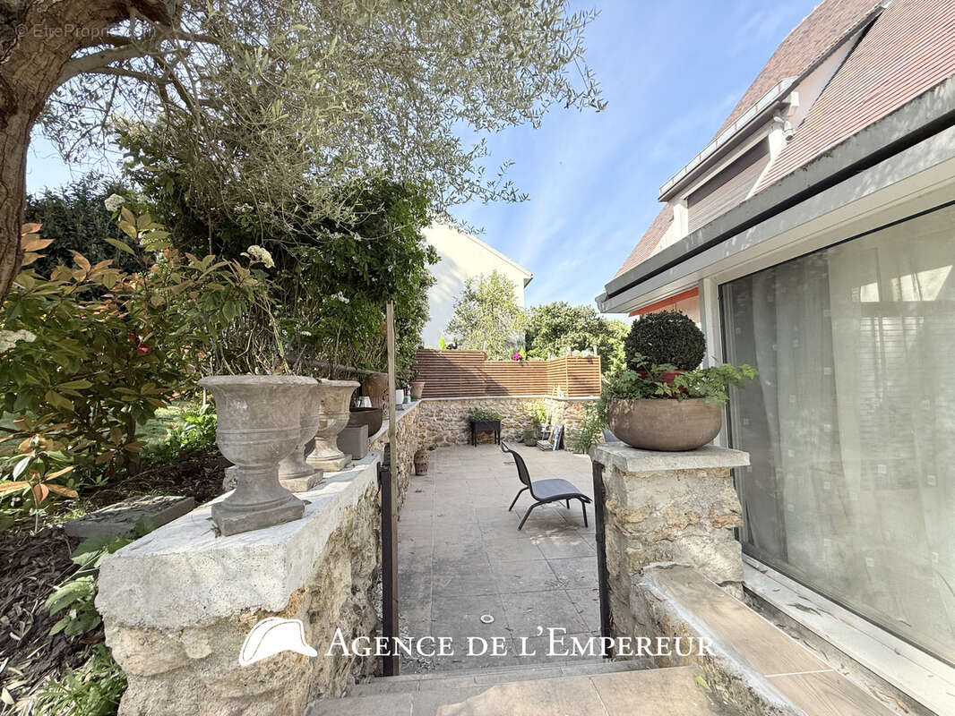 Appartement à RUEIL-MALMAISON