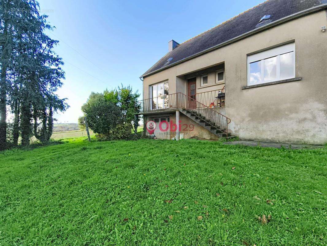 Maison à PLONEVEZ-DU-FAOU