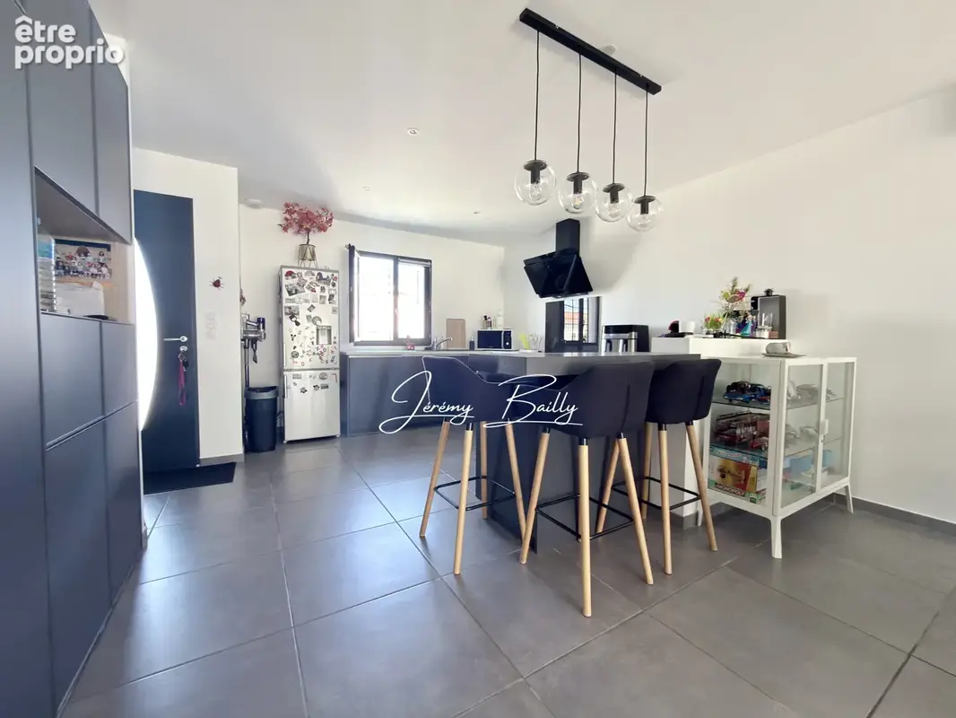 Maison 75 m² à Saint-Genis-Des-Fontaines  - photo 4