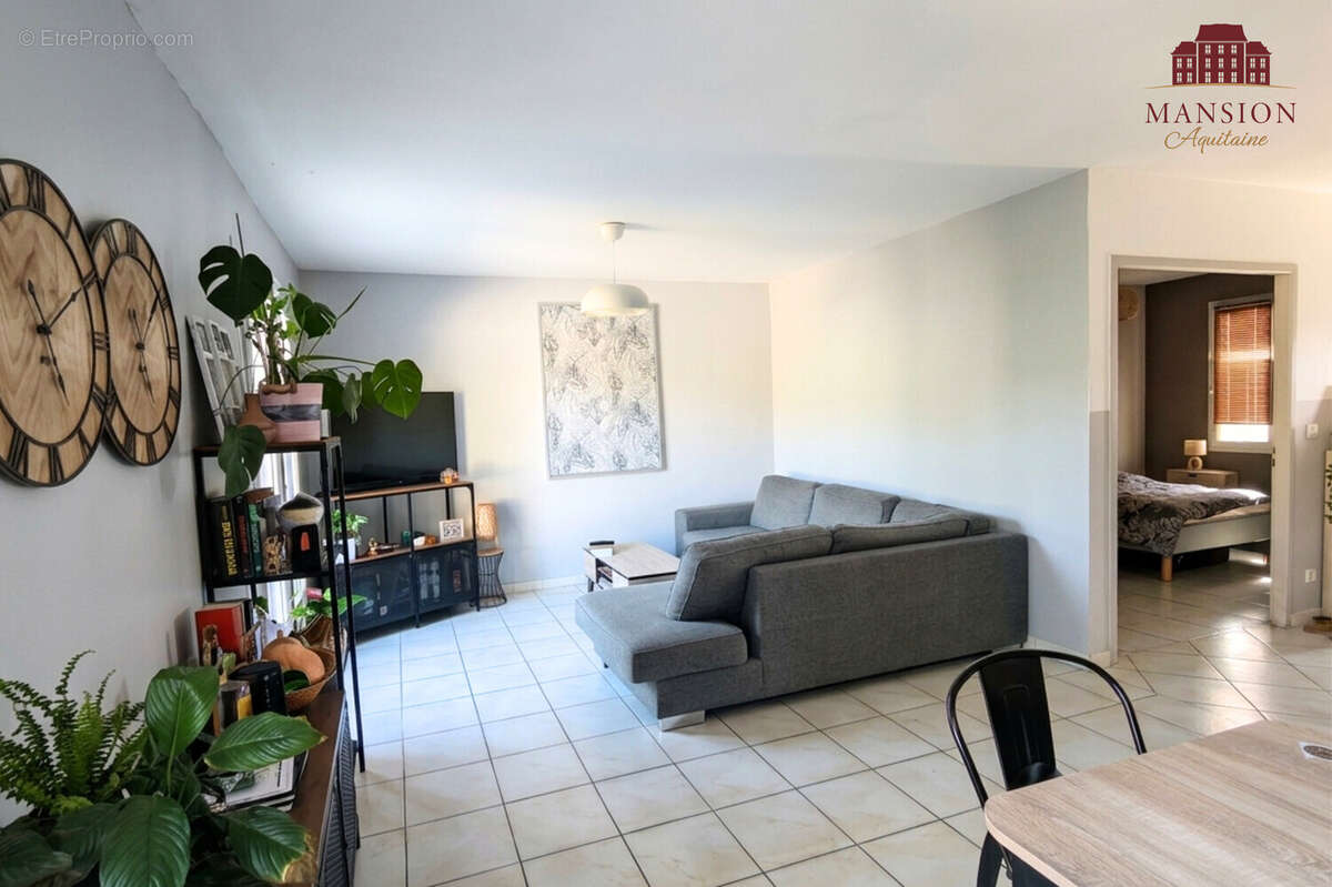 VENDU LIBRE - Appartement avec jardin - photo 4