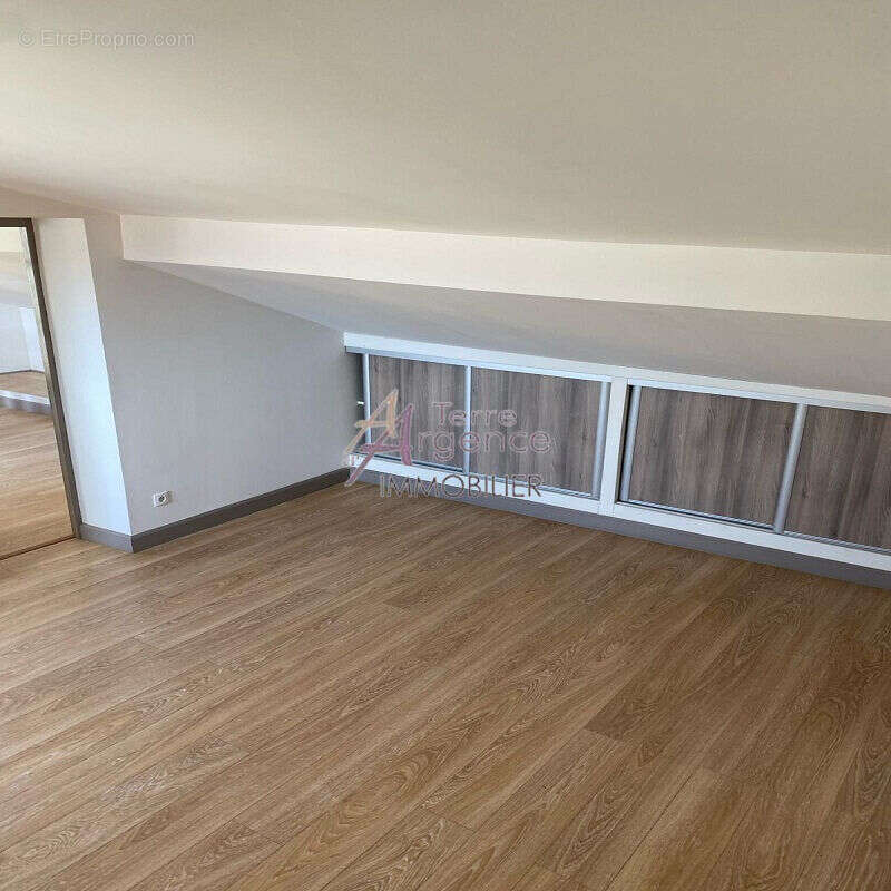 Appartement à BEAUCAIRE