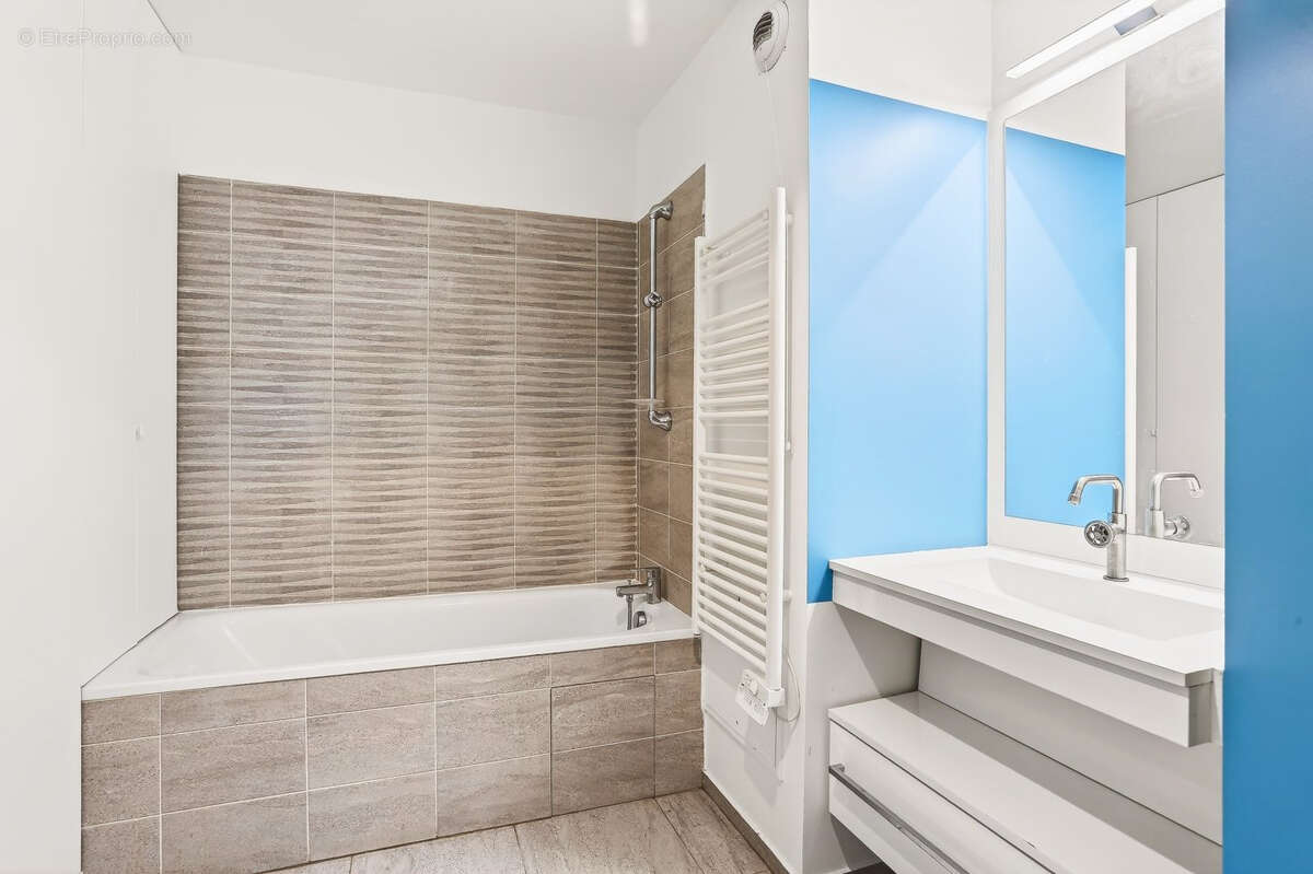 Appartement à IVRY-SUR-SEINE