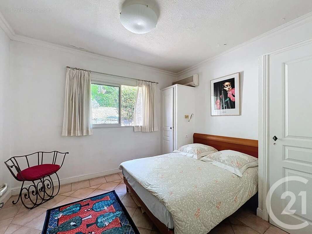 Maison à MOUGINS