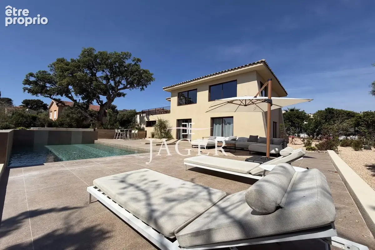 Maison 4 pièces 160 m² à vendre à Frejus (83370) - photo 2