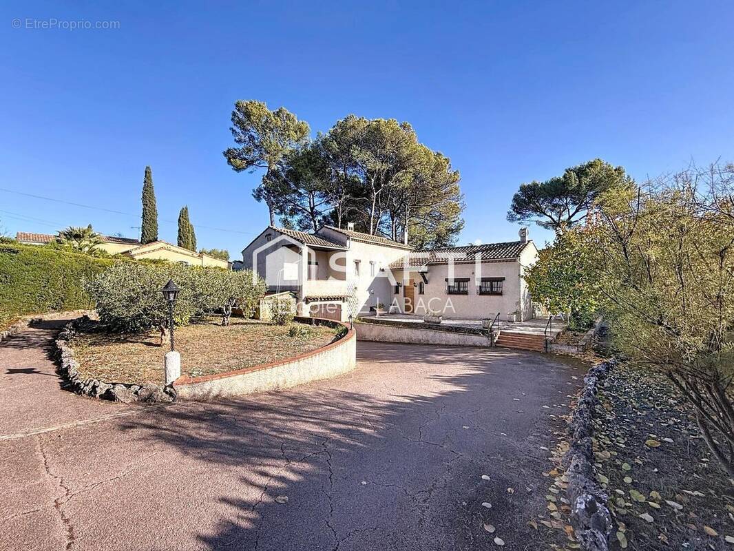 Photo 1 - Maison à MOUGINS