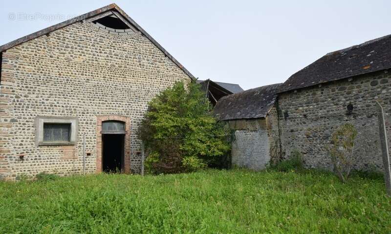 Maison à ARTIGUELOUVE