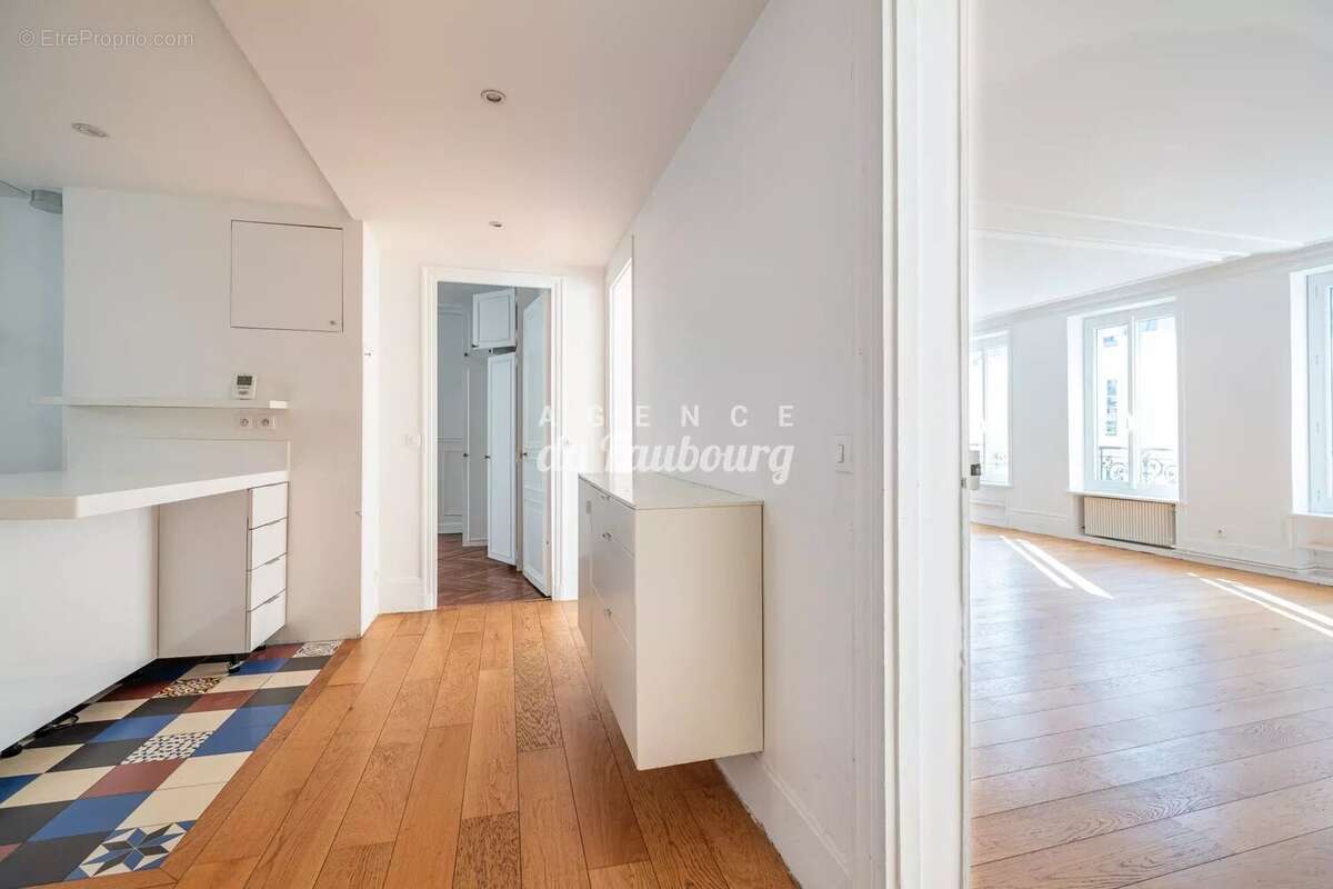 Appartement à PARIS-10E
