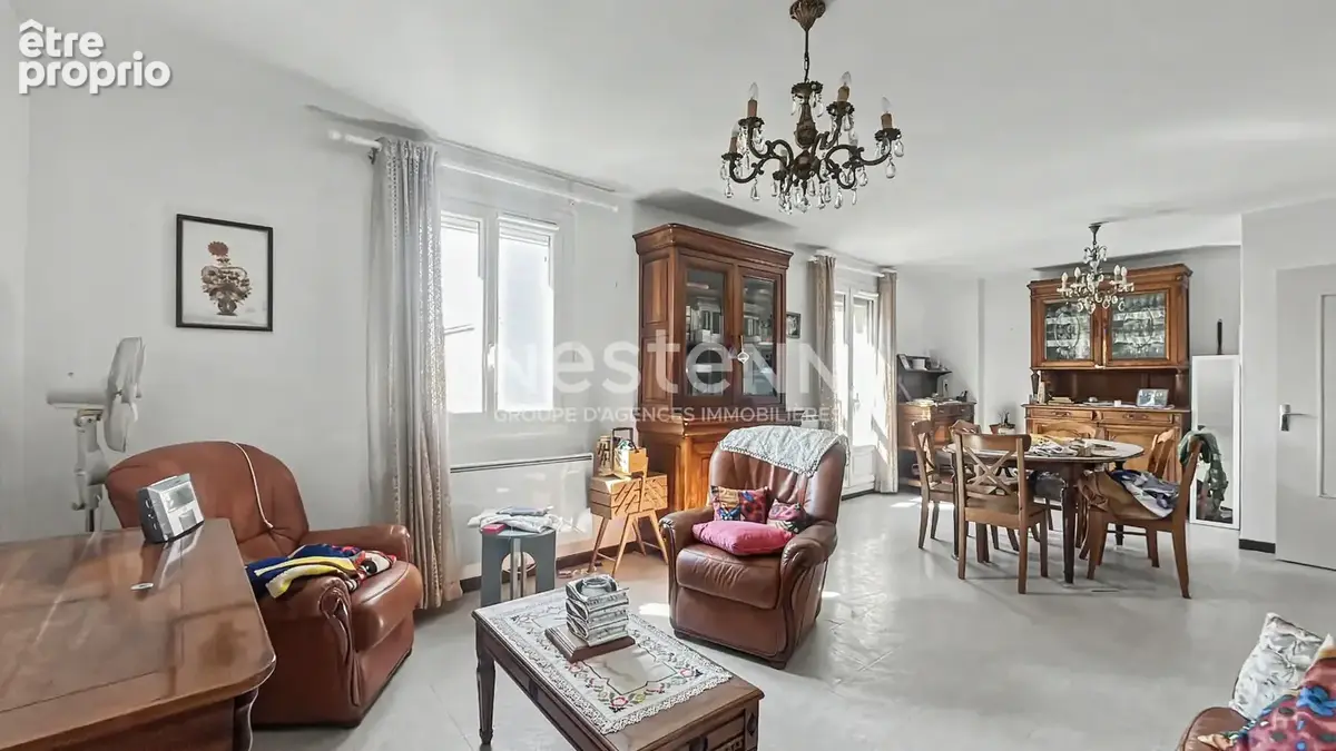 Appartement 83 m² avec 2 chambres, loggia et double garage à vendre à Arles - photo 3
